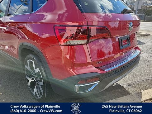 Certified 2023 Volkswagen Taos SEL image 28