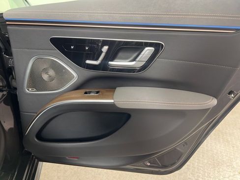 Used 2023 Mercedes-Benz EQS 580 4MATIC Sedan image 14