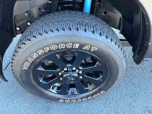 Used 2024 RAM 2500 Laramie w/ Night Edition image 9