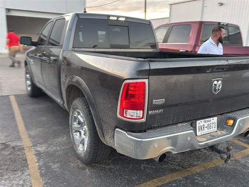 Used 2015 RAM 1500 Laramie w/ Convenience Group image 4