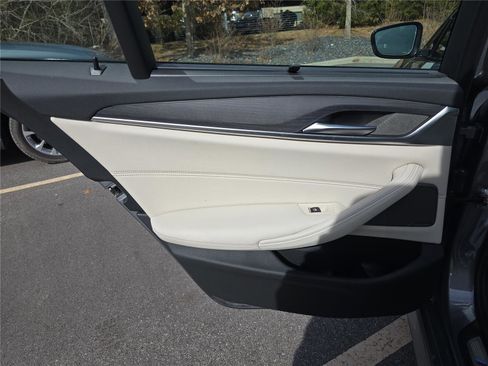 Certified 2023 BMW 540i xDrive w/ Executive Package image 13