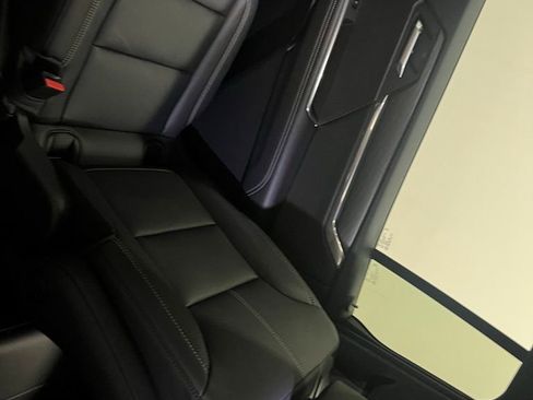 New 2026 GMC Acadia Elevation w/ Elevation Premium Package FWD image 25