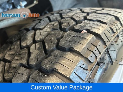 Used 2021 Chevrolet Silverado 1500 Custom AWD/4WD image 14