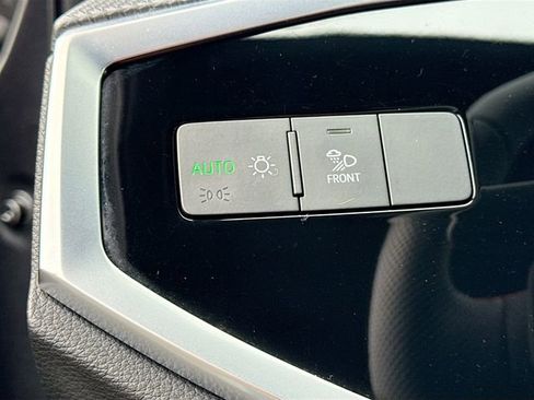 Used 2025 Audi Q3 2.0T Premium Plus AWD/4WD image 13