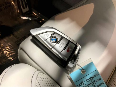 Used 2023 BMW X5 M w/ Competition Package image 16