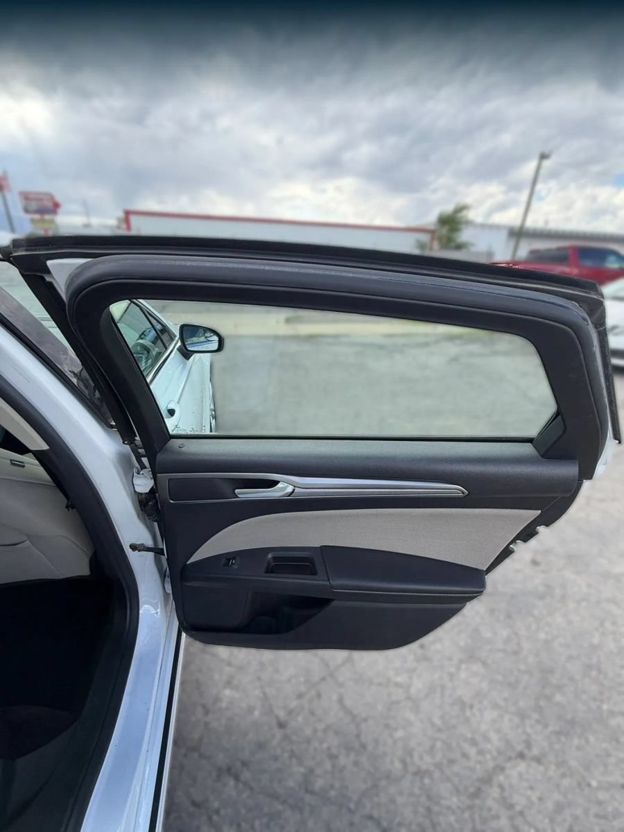 Used 2018 Ford Fusion S FWD image 18