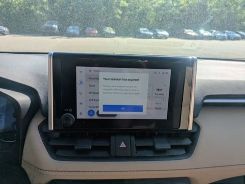 Used 2025 Toyota RAV4 LE AWD/4WD image 25