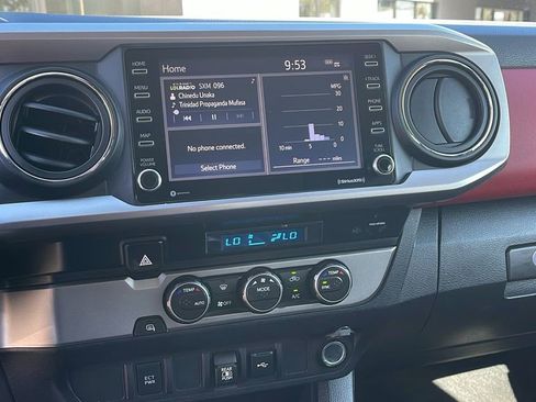 Used 2022 Toyota Tacoma SR5 image 18