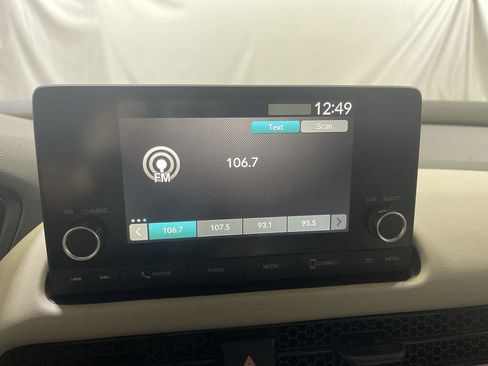 Used 2023 Honda HR-V LX image 16