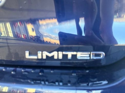 Used 2022 Toyota Highlander Limited AWD/4WD image 8