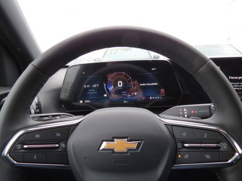 New 2025 Chevrolet Equinox LT image 16