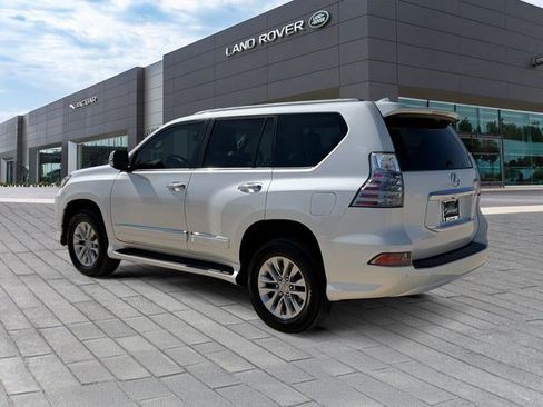 Used 2017 Lexus GX 460 Premium AWD/4WD image 3