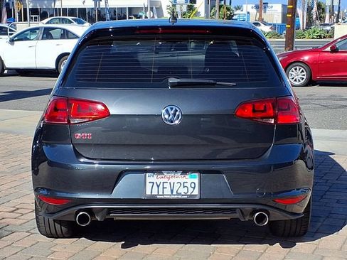 Used 2017 Volkswagen GTI SE FWD image 4