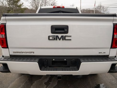 Used 2017 GMC Sierra 1500 SLE w/ SLE Value Package image 5