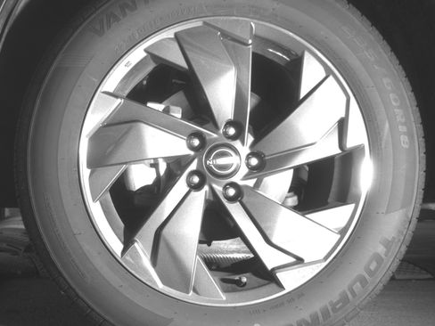 Used 2025 Nissan Rogue SV image 12