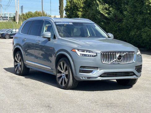 Certified 2022 Volvo XC90 T6 Inscription w/ Lounge Package image 1