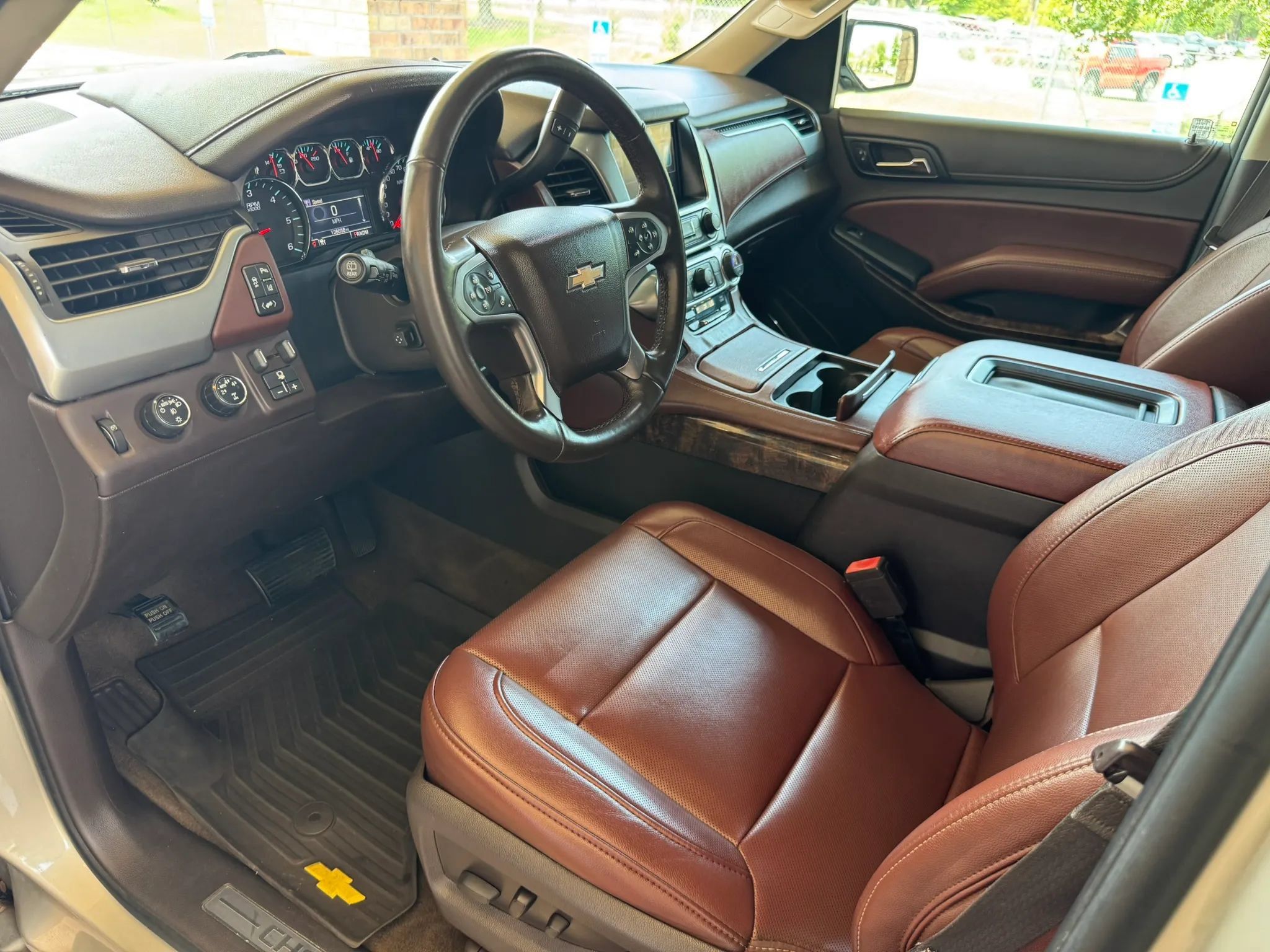 Used 2015 Chevrolet Suburban LTZ AWD/4WD image 12