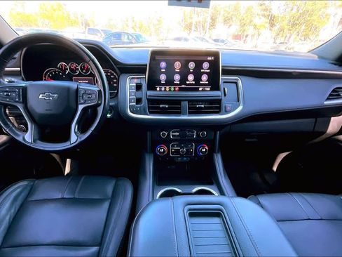 Used 2021 Chevrolet Suburban RST w/ Luxury Package image 16