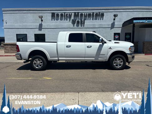 Used 2022 RAM 2500 Laramie AWD/4WD image 2