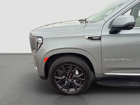 Certified 2024 GMC Yukon XL Denali AWD/4WD image 10