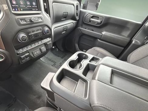 Used 2025 Chevrolet Silverado 2500 Custom w/ Custom Value Package AWD/4WD image 15