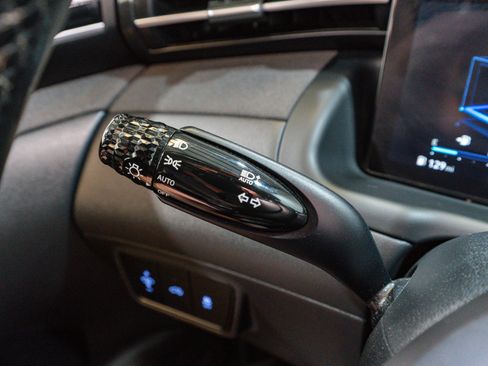 Used 2022 Hyundai Santa Cruz Limited image 34