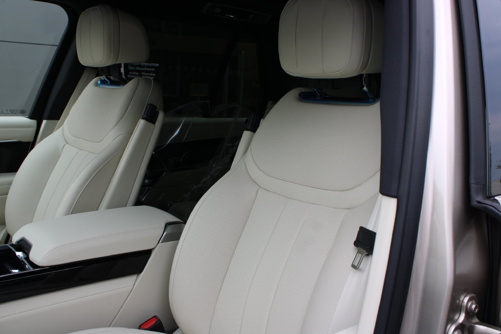 New 2026 Land Rover Range Rover SE AWD/4WD image 7