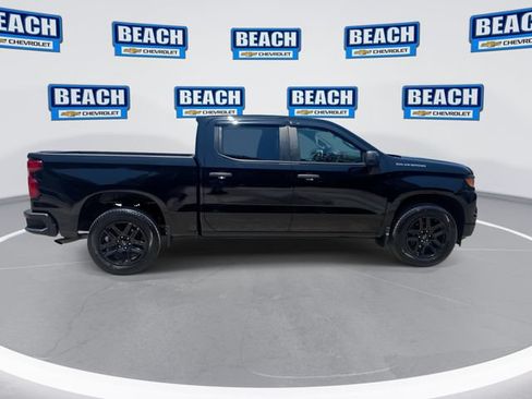 Used 2024 Chevrolet Silverado 1500 Custom RWD image 9