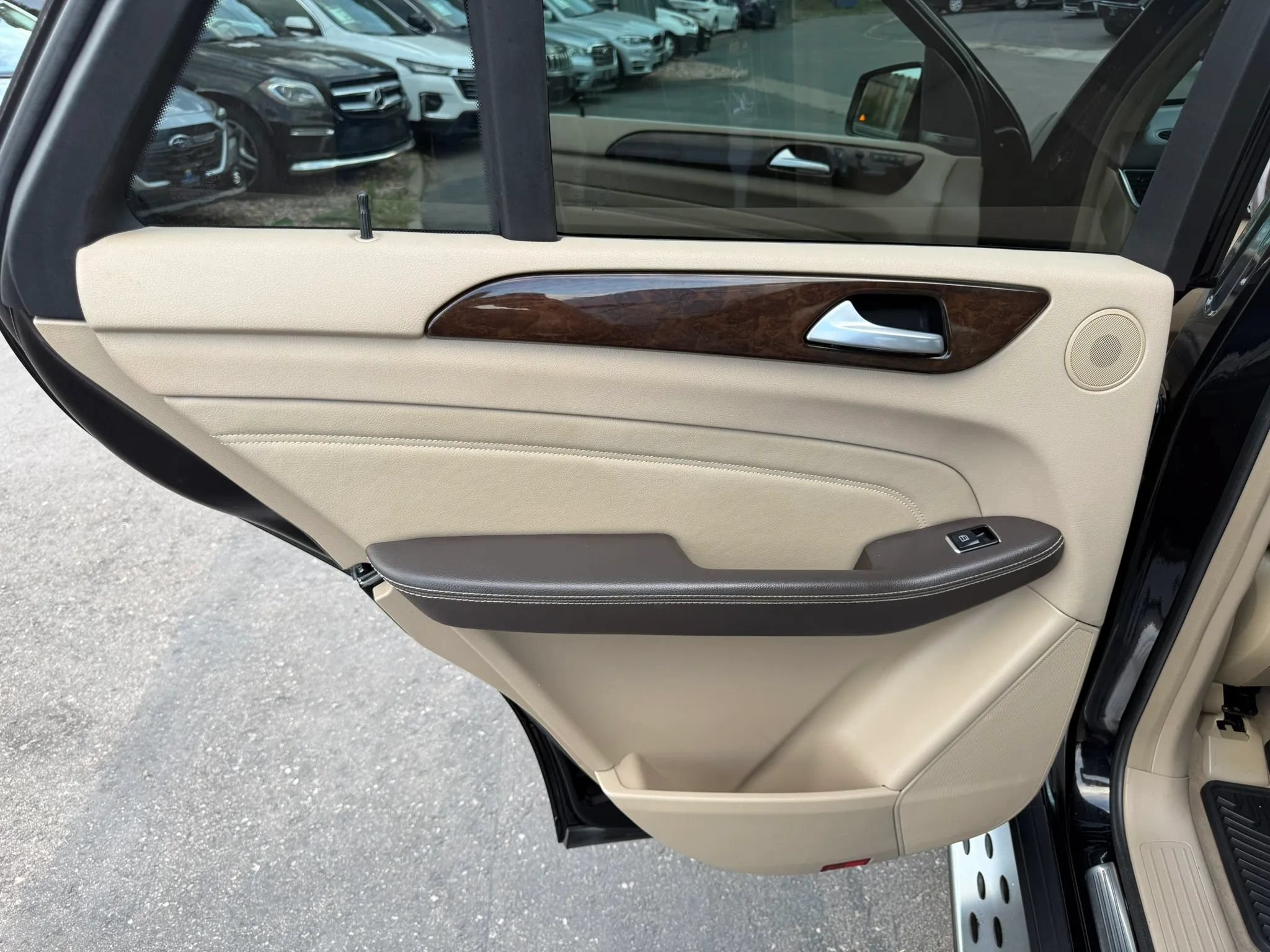 Used 2014 Mercedes-Benz ML 350 4MATIC image 33