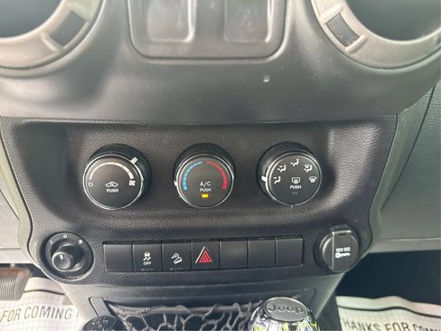 Used 2017 Jeep Wrangler Sport w/ Quick Order Package 24S AWD/4WD image 25