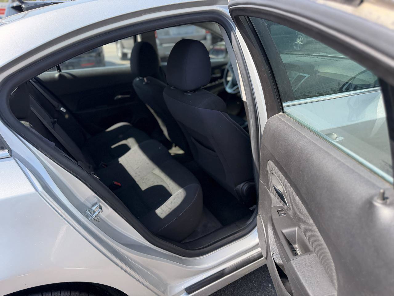 Used 2012 Chevrolet Cruze LT FWD image 30