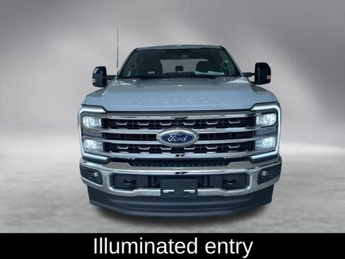 Used 2025 Ford F350 Lariat AWD/4WD image 12