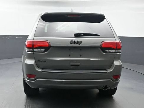 Used 2021 Jeep Grand Cherokee Laredo X AWD/4WD image 4