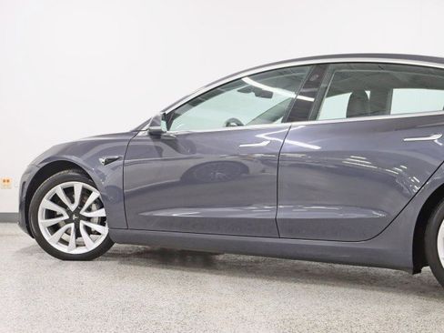 Used 2018 Tesla Model 3 image 9