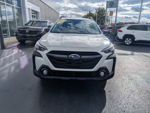 Used 2025 Subaru Outback w/ Popular Package #1A image 2