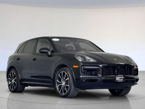 Certified 2023 Porsche Cayenne AWD/4WD image 9
