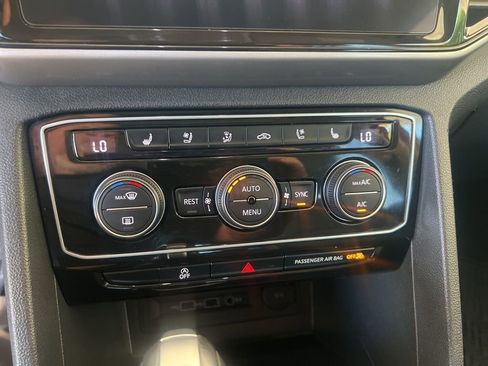 Used 2021 Volkswagen Atlas SEL Premium image 60