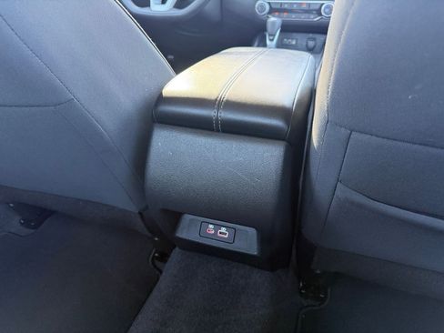 Used 2025 Nissan Altima 2.5 SV image 23