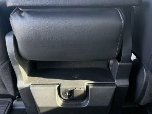 Used 2023 Ford F350 Lariat w/ Tow Technology Package image 31