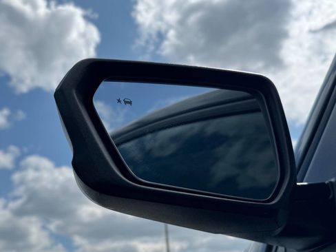 Used 2020 Chevrolet Equinox LT image 52