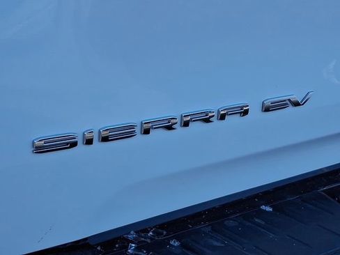 Used 2025 GMC Sierra EV Denali image 34