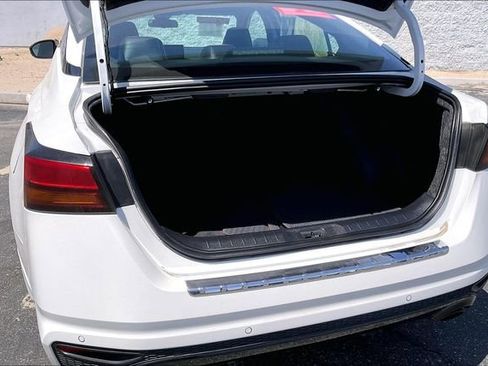 Certified 2023 Nissan Altima 2.0 SR FWD image 34