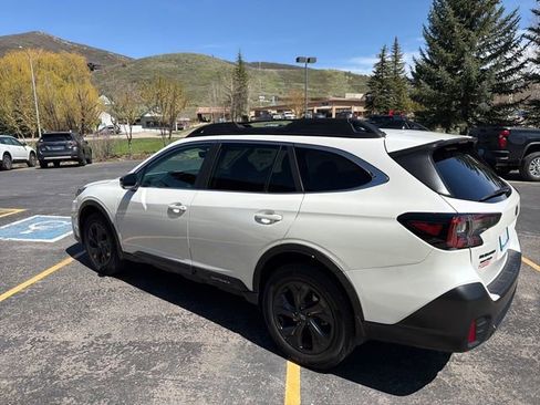 Used 2021 Subaru Outback Onyx Edition XT AWD/4WD image 9
