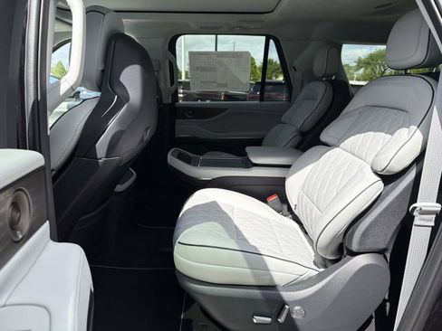 New 2026 Lincoln Navigator L Black Label image 16