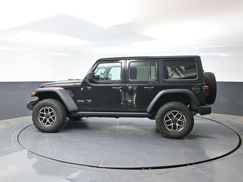 Used 2025 Jeep Wrangler Unlimited Rubicon AWD/4WD image 10