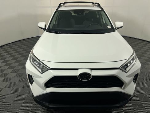 Used 2019 Toyota RAV4 XLE w/ Convenience Package AWD/4WD image 8