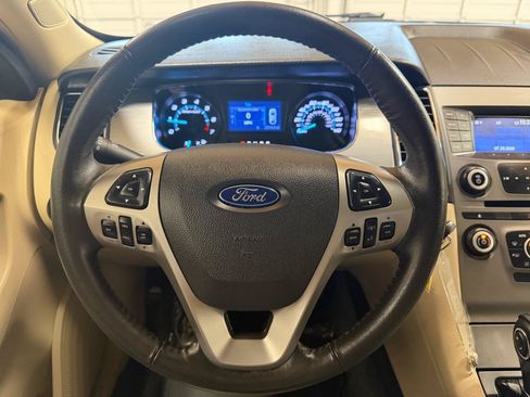 Used 2016 Ford Taurus SEL FWD image 15
