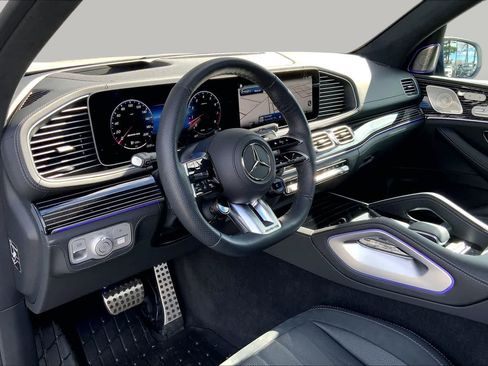 Certified 2025 Mercedes-Benz GLS 63 AMG 4MATIC image 18