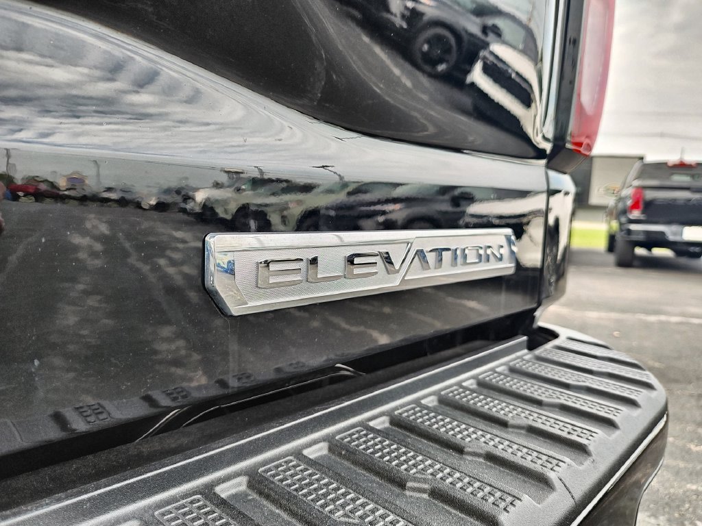 Used 2024 GMC Sierra 1500 Elevation w/ LPO, Elevation Black Package AWD/4WD image 27