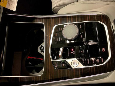 New 2026 BMW X5 xDrive40i w/ Premium Package image 7